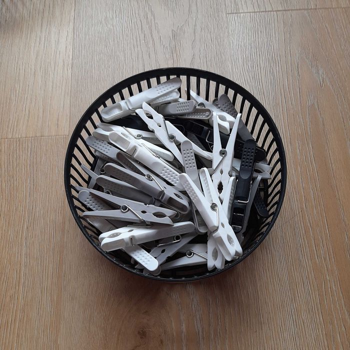 Cesto Extensível com 40 Molas para a roupa, Novo
