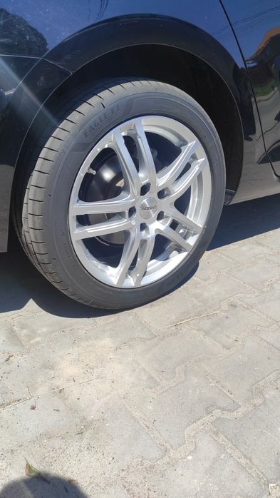 Комплект коліс в зборі R17 Goodyear