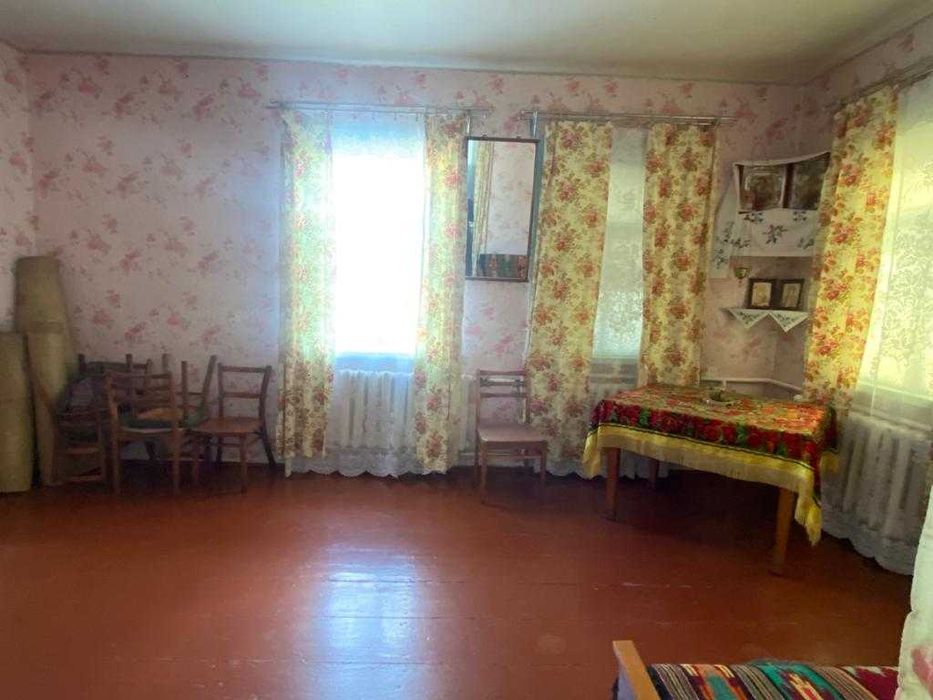 Продаж цегляного будинку, дачі