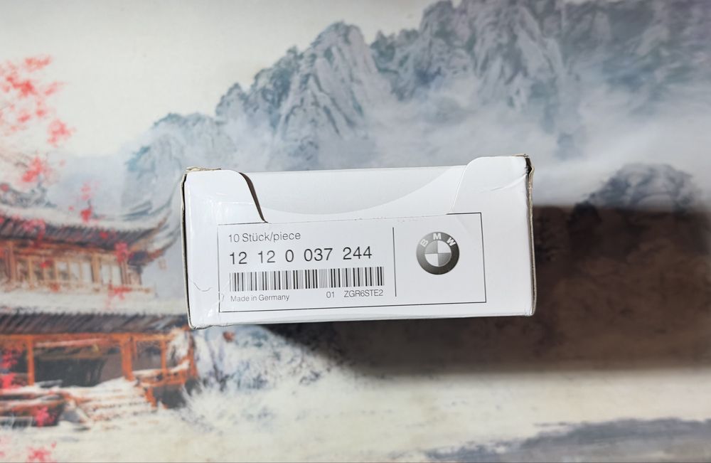 Продам свечи бмв