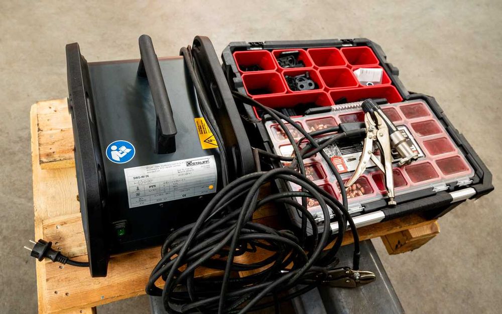 System zgrzewania kołków STAUFF SWG-W106