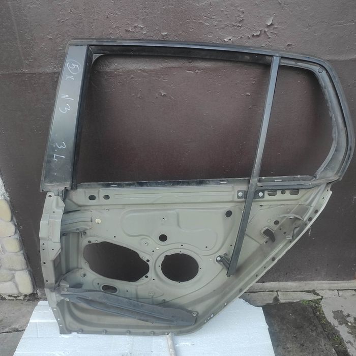 Дверка задня WV  golf 5