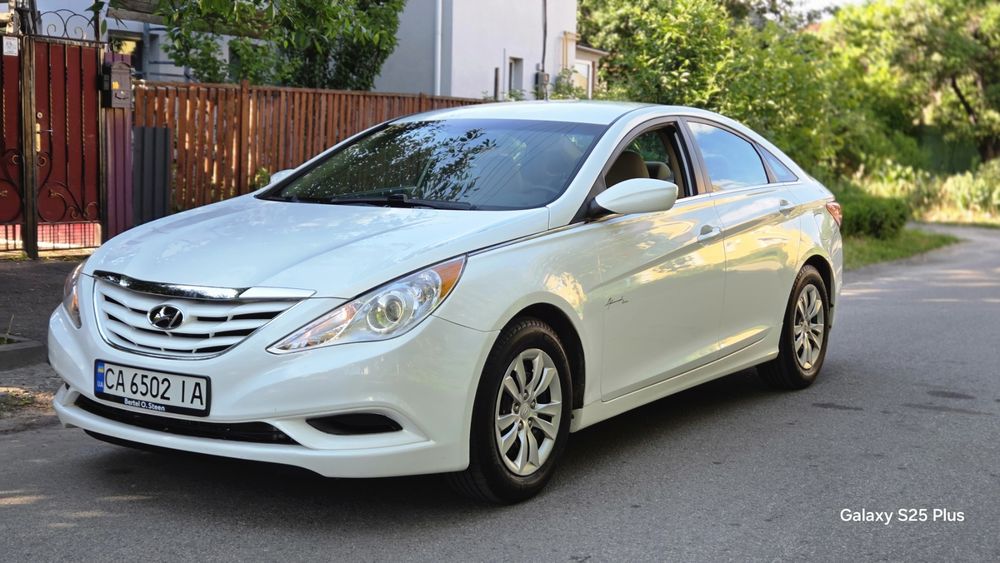 Продам HYUNDAI Sonata 7800$