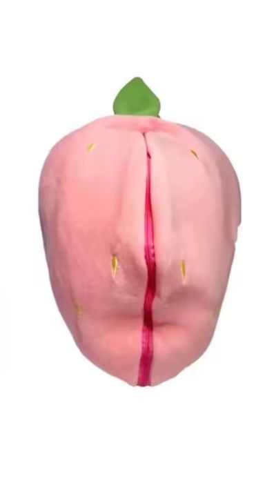 Дихаючий дихає дышащий дышит зайчик у полуниці