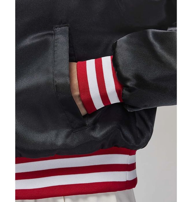 Кутрка бомбер Air Jordan Varsity Jacket  оригінал FB5152-010