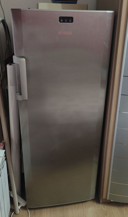 Холодильна камера BEKO FS225320X
