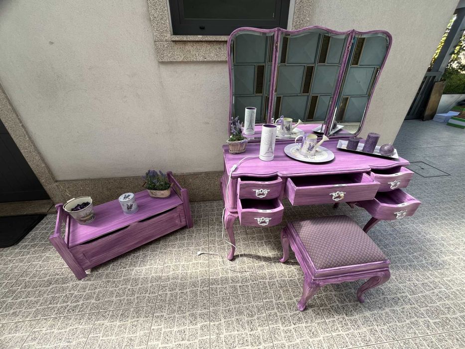 Conjunto com Toucador antigo restaurado Alfazema