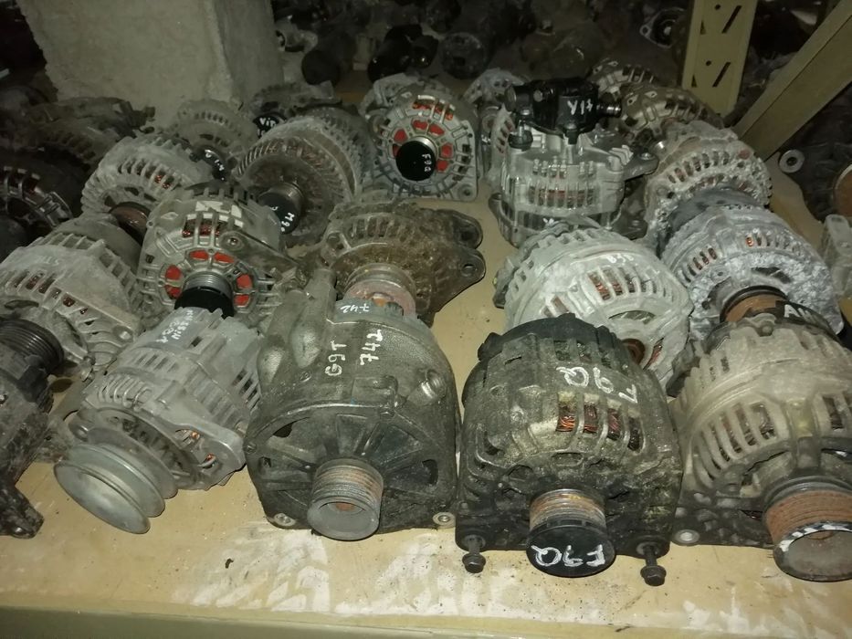 Lote peças usadas Motor Caixa Alternador Arranque Direção Porta Tampa