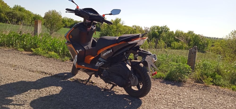 Продам скутер ...