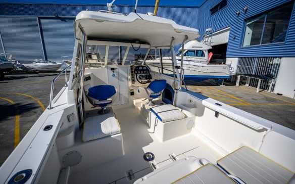 Barco Pesca /Passeio FAÇA ASUA OFERTA - Serviço de Recolha