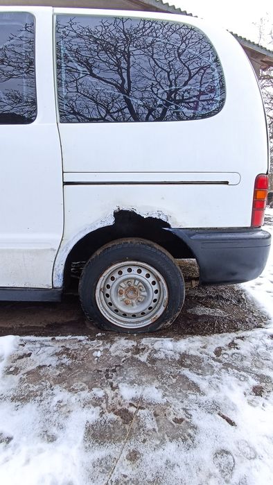 nissan vanette 2000року. Не на ходу