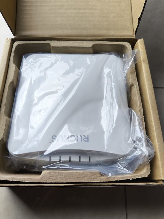 Ruckus R350 WiFi 6 Unleashed como novo, usado apenas cerca de 1 mês.