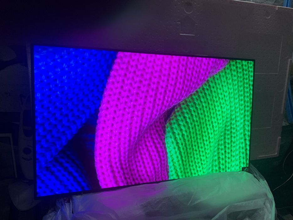 Телевізор Samsung QE43Q60D