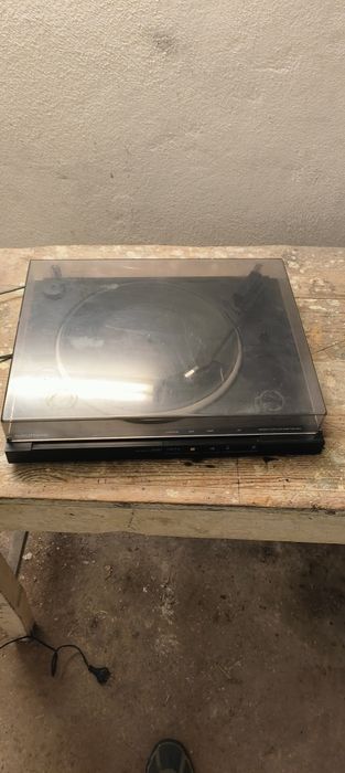 Gramofon Grundig bez igły