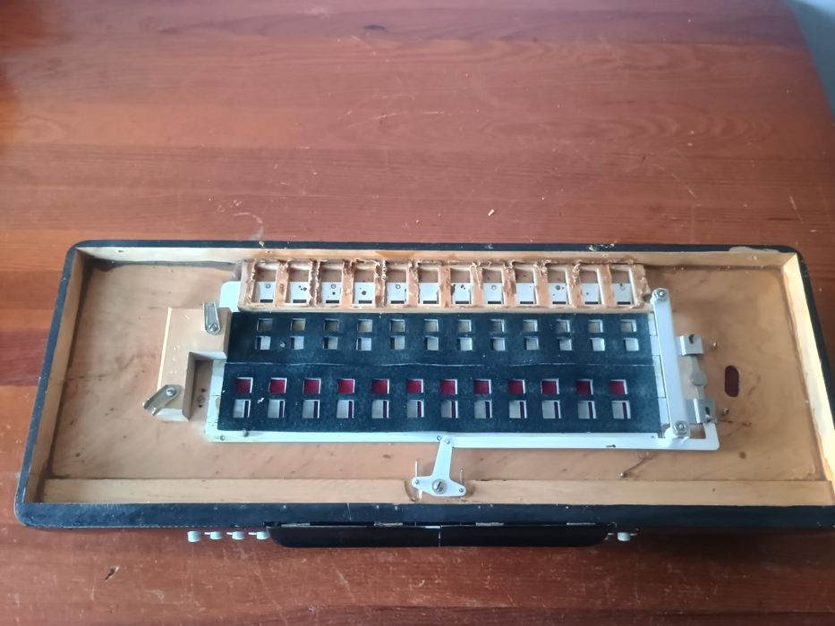 Akordenon  Tonika korpus strona basowa