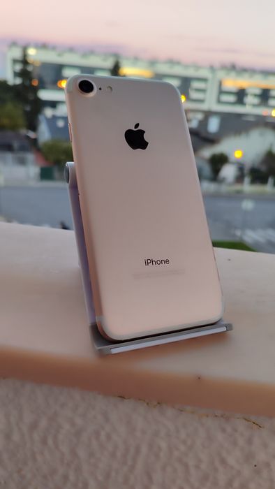 iPhone 7 - 32GB ARMAZENAMENTO