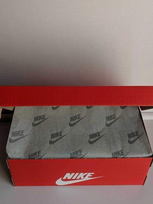 Чоловічі кросівки Nike Phoenix Waffle | 41-46