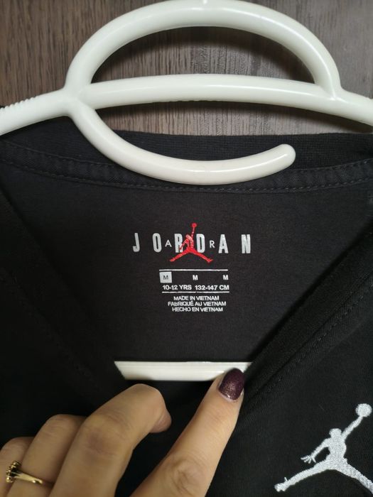 Sprzedam 2 T-shirty z długim rękawem firmy Nike/Jordan
