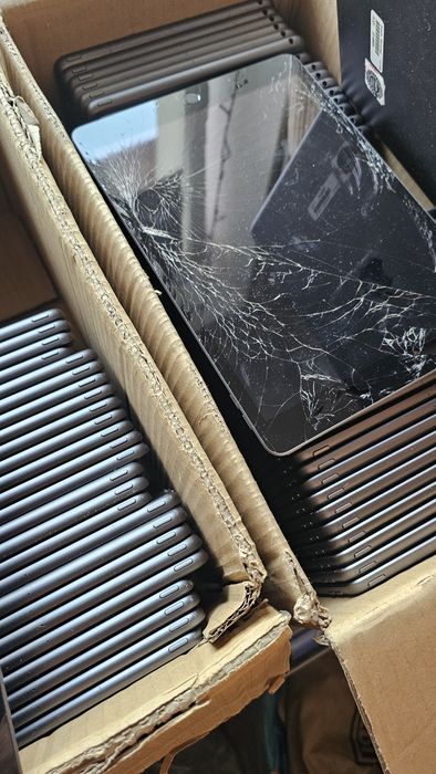 Ipad 8 128gb справний