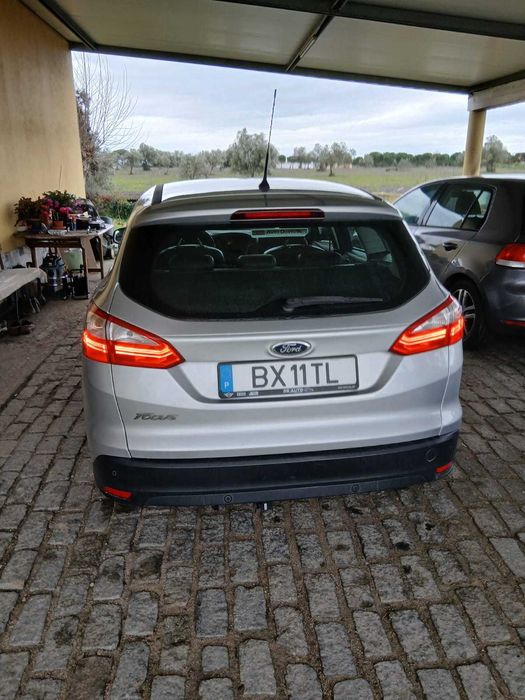 vendo  carrinha ford focus em muito bom estado