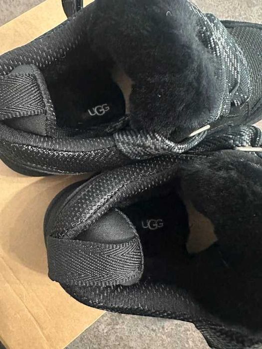UGG Lowmel Black-Rozmiar  41