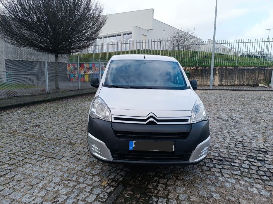 Citroen Berlingo hdi 3 lug (TÉRMICA) poucos klms 2018