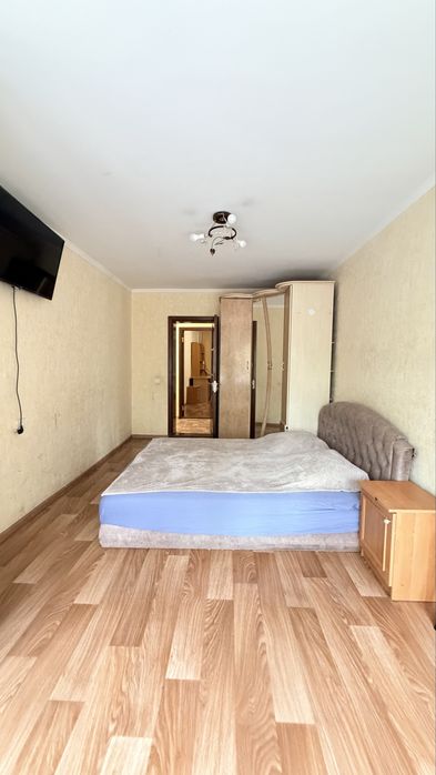 Продаж 2 кімнатної квартири біля Дендропарку
