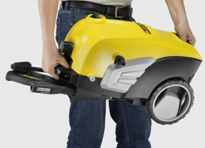 Минимойка высокого давления Karcher K5 Compact.