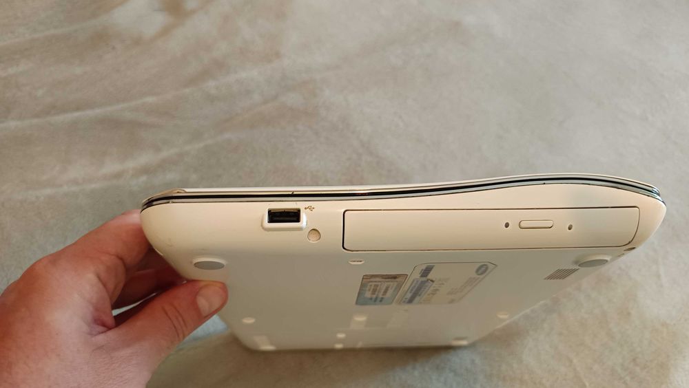 Laptop Samsung SF310, 4 GB RAM, HDD 1T