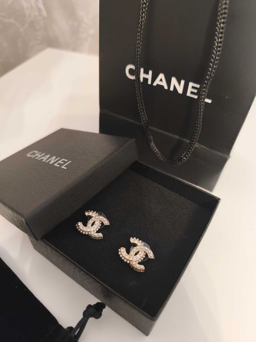 Kolczyki złote Chanel wkrętki
