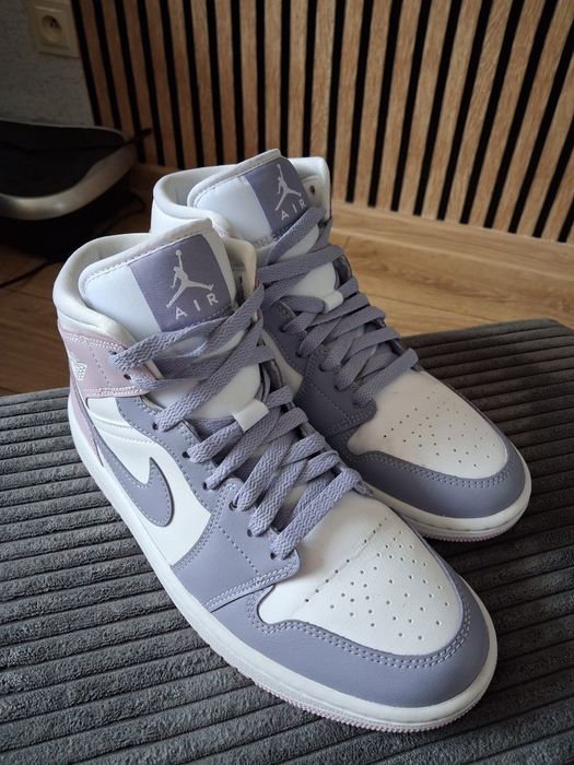 Nike Jordan 1 MID
