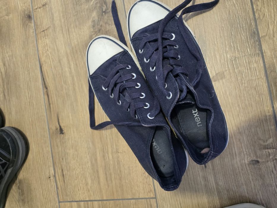 Легке і тепле взуття на стопу 25 або 25.5 см