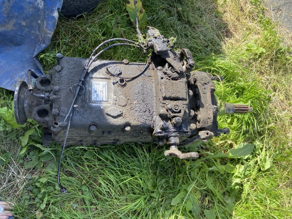 Коробка передач ZF S6-80+GV-80 на DAF 2100: 400 $ - КПП / АКПП у