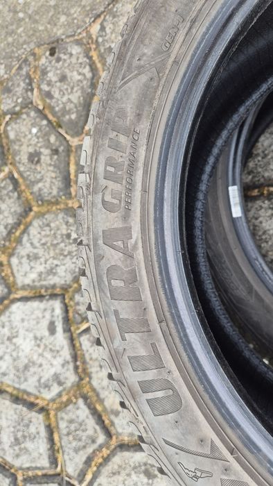 Opony Goodyear Ultra Grip  225/45 R17  4 szt