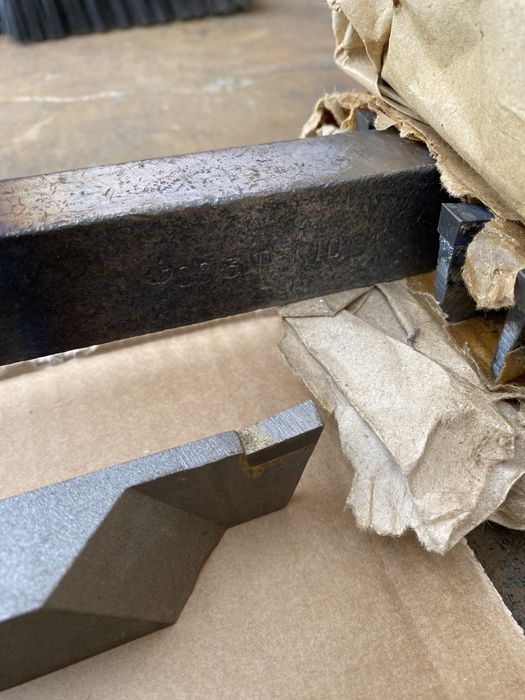 Різці токарні! ЧІЗ !Відрізні,різьбові,прохідні.