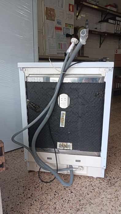 Máquina de Lavar Loiça INDESIT DFG 15B10 (13 Conjuntos - 60 cm - Branc