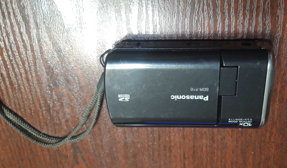 Вiдеокамера PANASONIC SDR-S10. Made in Japan.