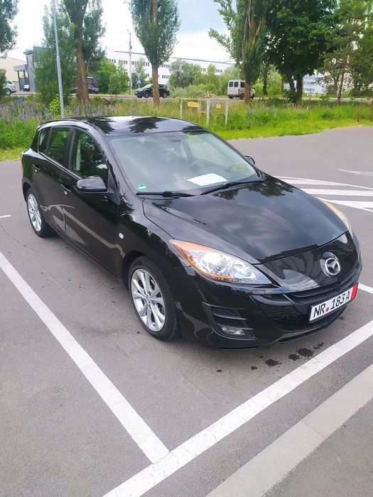 Продаж авто Mazda 3