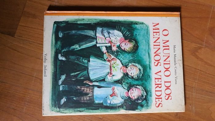 Livros muito antigos