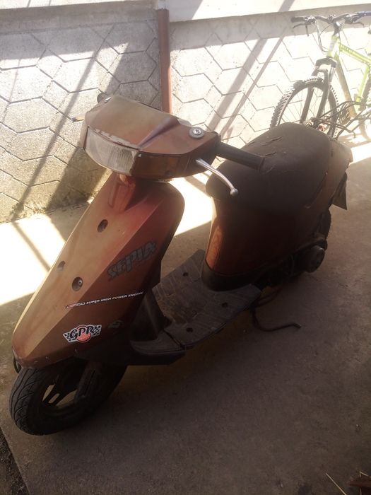 Скутер Сузукі  сепія