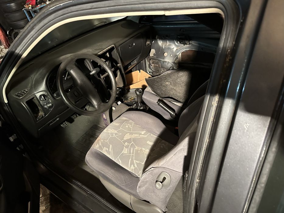 Seat ibiza 6k1 1.0 - Para Peças