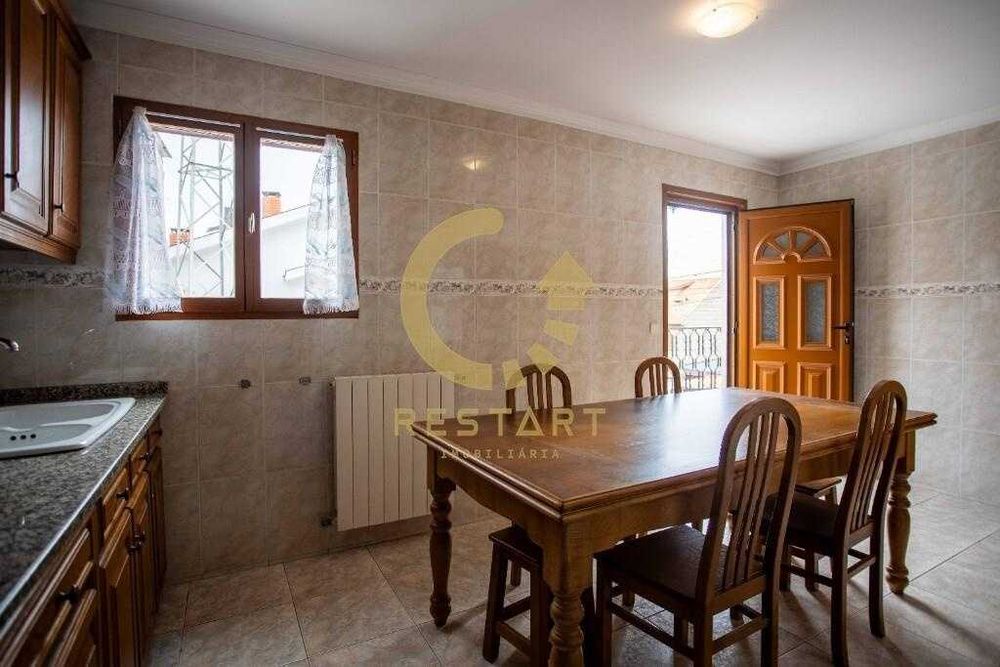 Moradia T3, 3 frentes em Guifões