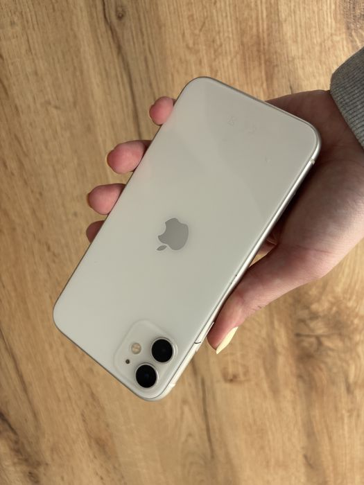 Iphone 11 w bardzo dobrym stanie