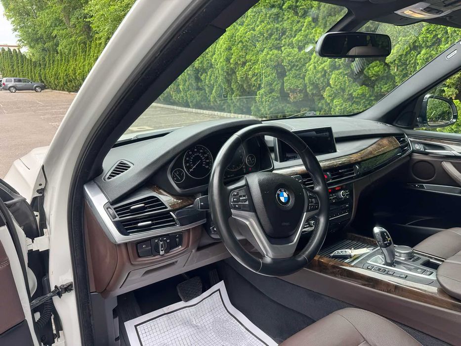 BMW X5 xDrive35i      2017