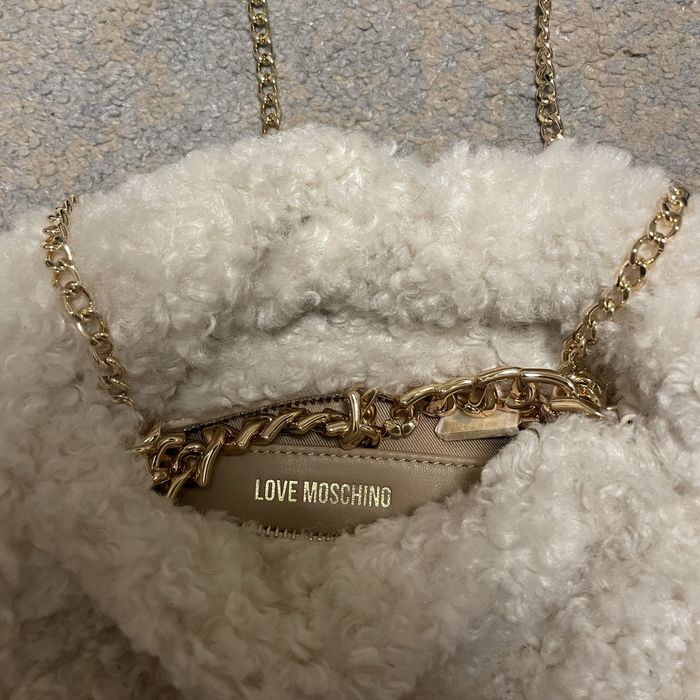 Love moshino bag