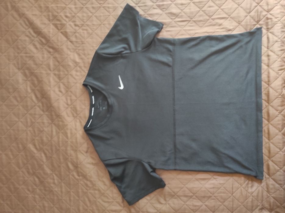 Футболка найк синтетическая