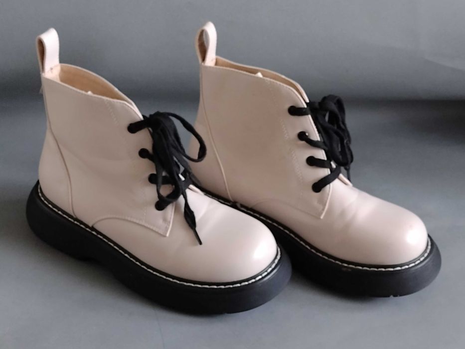 Buty Damskie ładny stan rozm. 39
