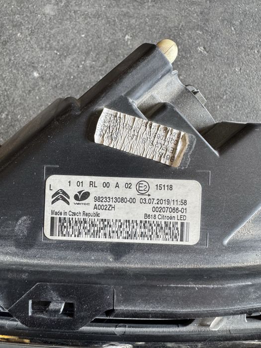 Farol diurno esq citroen c3
