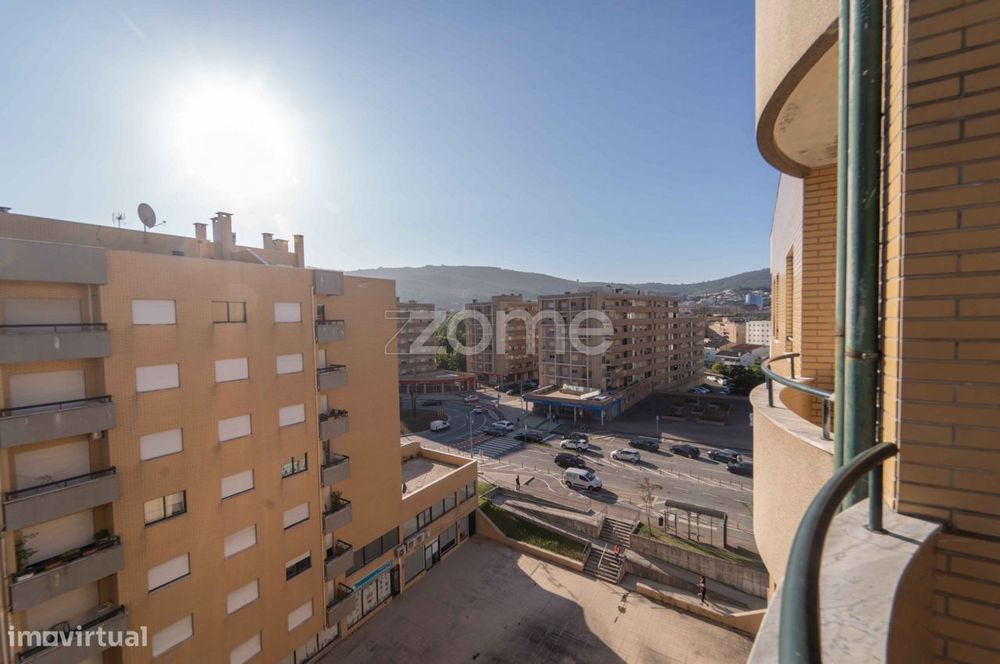 Apartamento T4 Com Garagem Fechada Em São Vitor - Braga