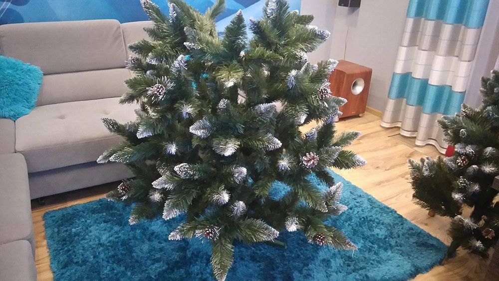 Choinka diamentowa z szyszkami 220cm